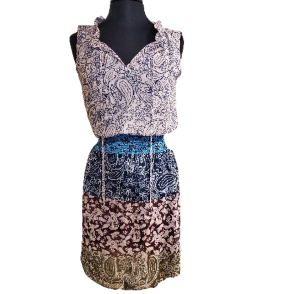 Cabi Paisley/Floral Print Dress Size XS With Elastic Band at Waist Sleeveless